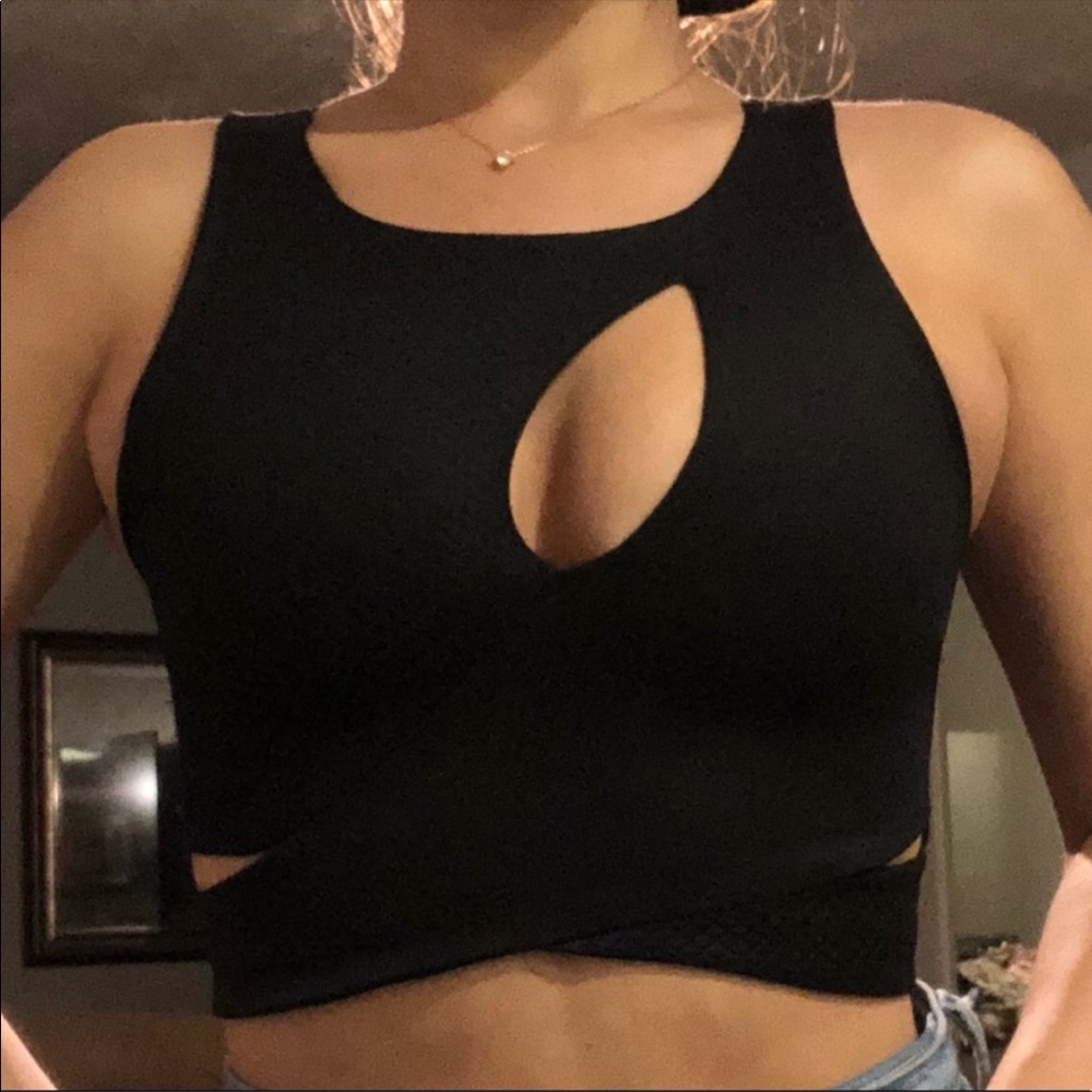 Custom Bundle! Keyhole top with sports bra